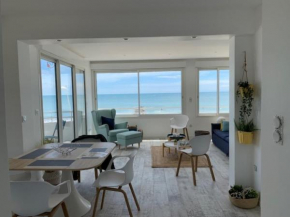 Beau T3 180 degree sea view